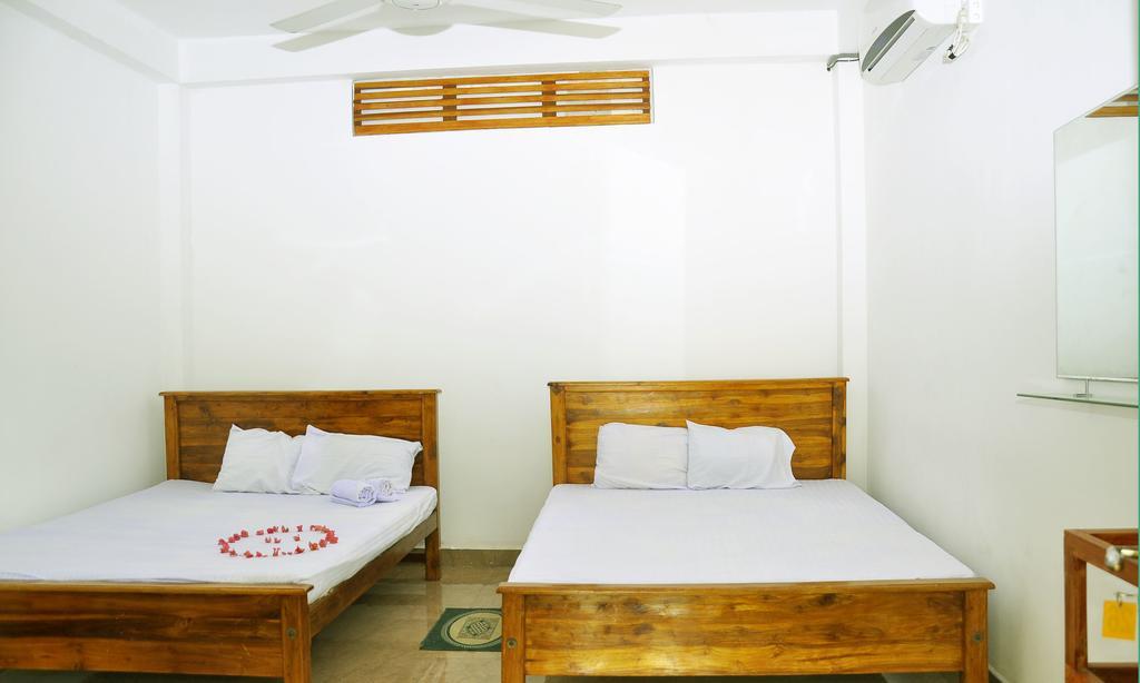 Hotel Flamingo أنرادابورام المظهر الخارجي الصورة